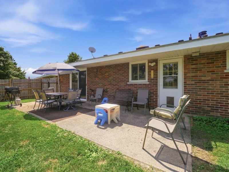 12146 Audie Court, Springdale, OH 45246 Photo 37