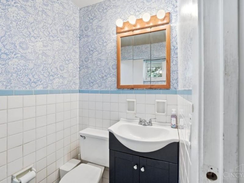 12146 Audie Court, Springdale, OH 45246 Photo 9