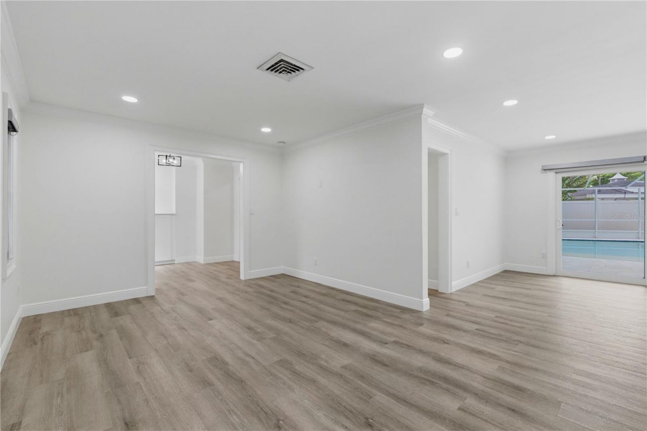 4411 15th Street N, Saint Petersburg, FL 33703 Photo