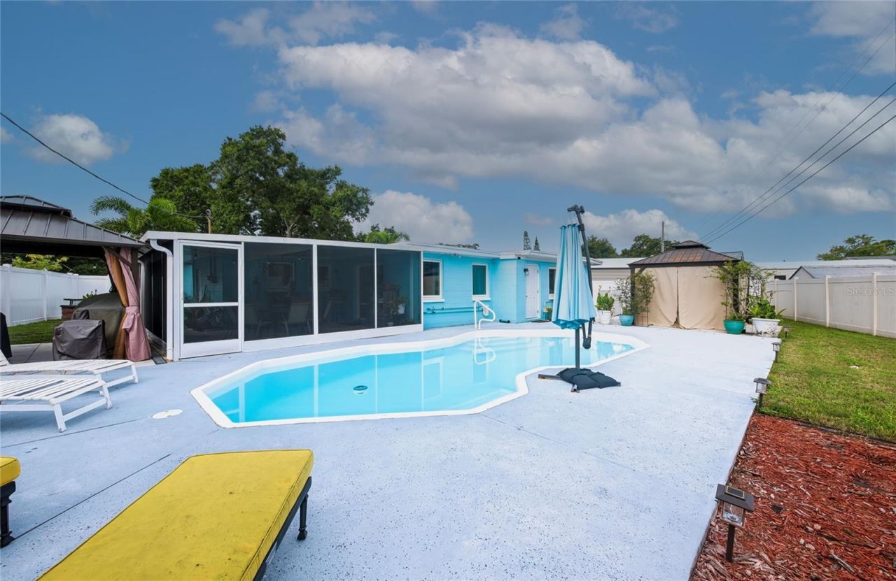9029 Leisure Lane N, Largo, FL 33773 Photo