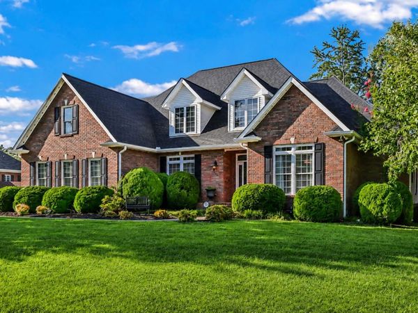 142 Indian Hills Dr, Clarksville, TN 37043