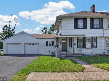 156 E CUMBERLAND ROAD, ENOLA, PA 17025