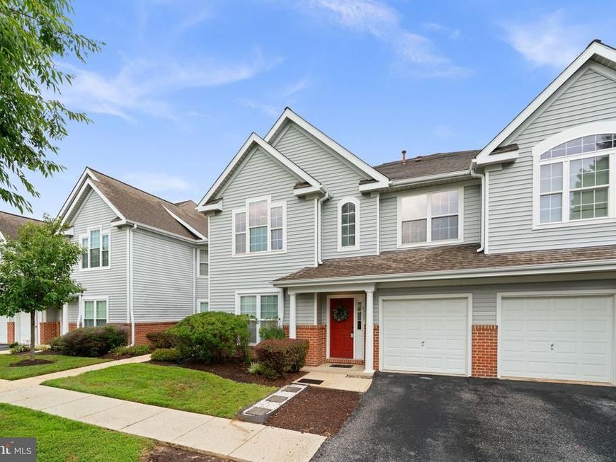 6202 Wild Swan Way, Unit 203, Columbia, MD 21045 Main Photo