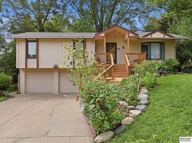 3112 S 161st Circle, Omaha, NE 68130