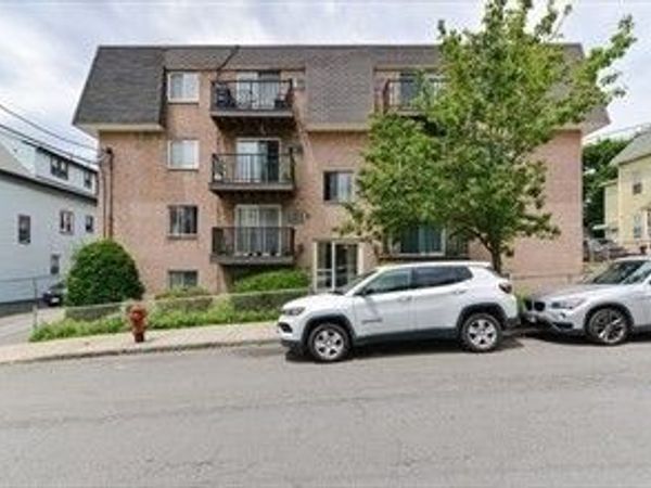 22 Irving St, Unit 14, Everett, MA 02149