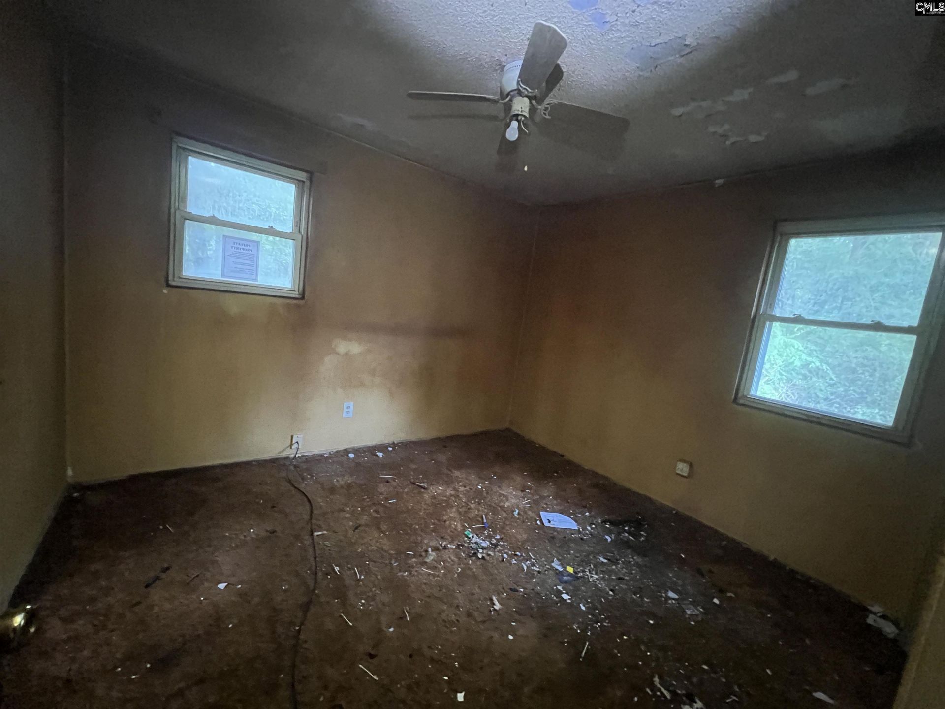 124 Middefield Road  Photo 10