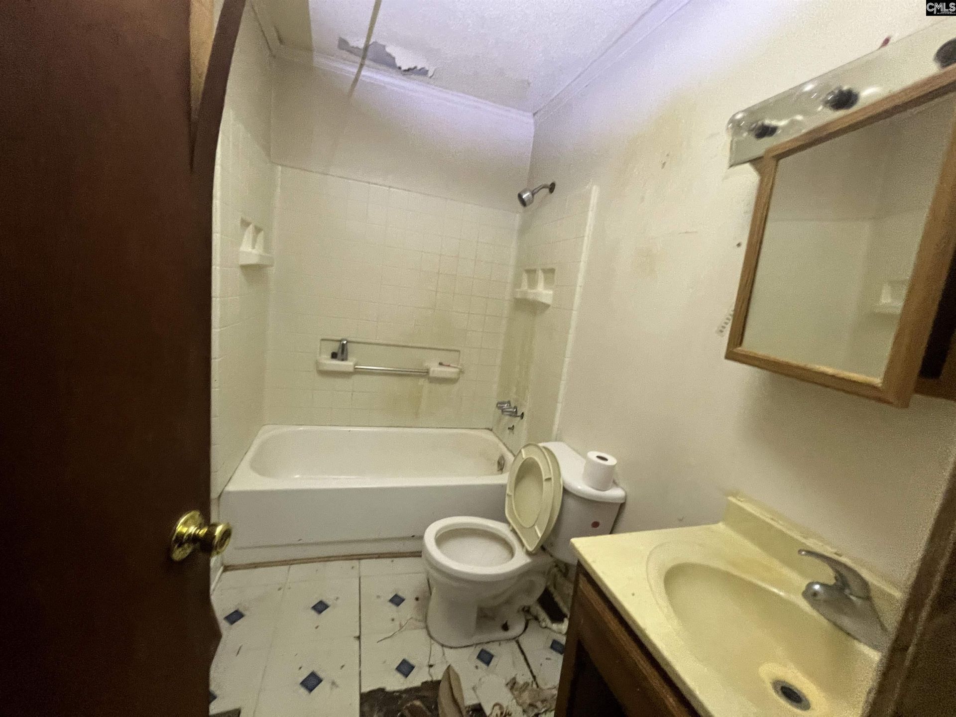 124 Middefield Road  Photo 13