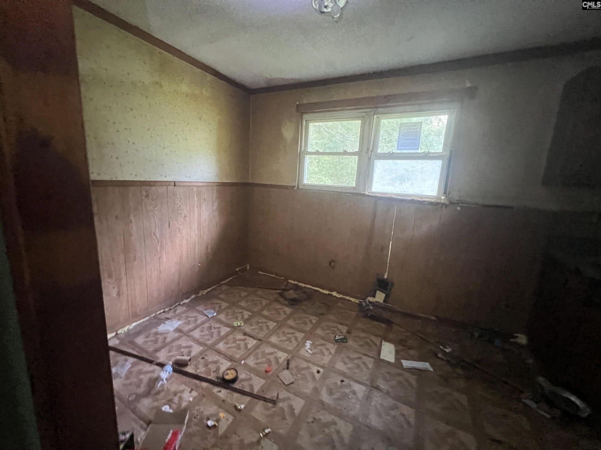 124 Middefield Road  Photo 7