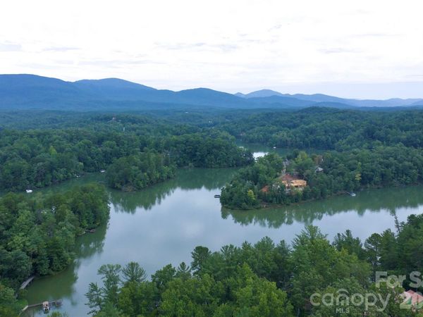 3 South Pointe Road , Mill Spring, NC 28756