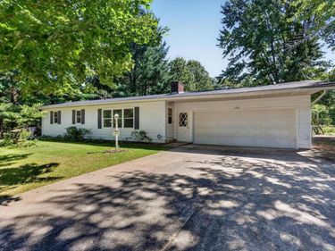 16103 Null Road, Three Rivers, MI 49093