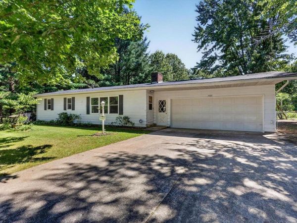 16103 Null Road, Three Rivers, MI 49093