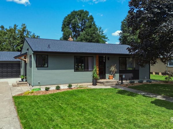 1517 32nd Street SW, Wyoming, MI 49509