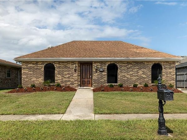 7331 BEAUVOIR Court , New Orleans, LA 70128