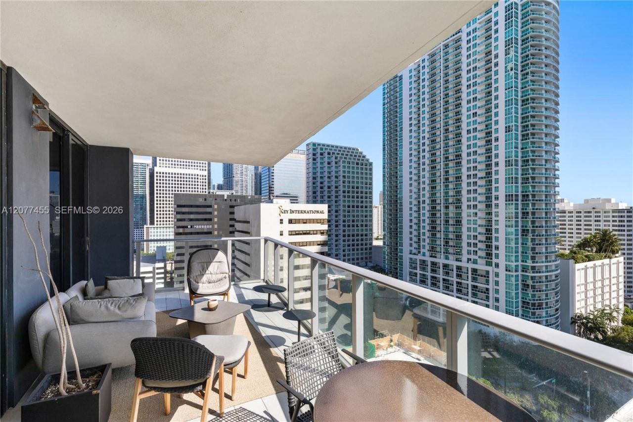 1010 Brickell Ave , Unit 1701, Miami, FL 33131 Photo