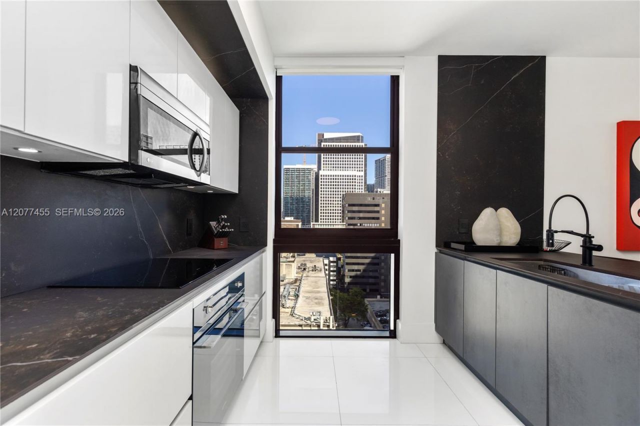 1010 Brickell Ave , Unit 1701, Miami, FL 33131 Photo