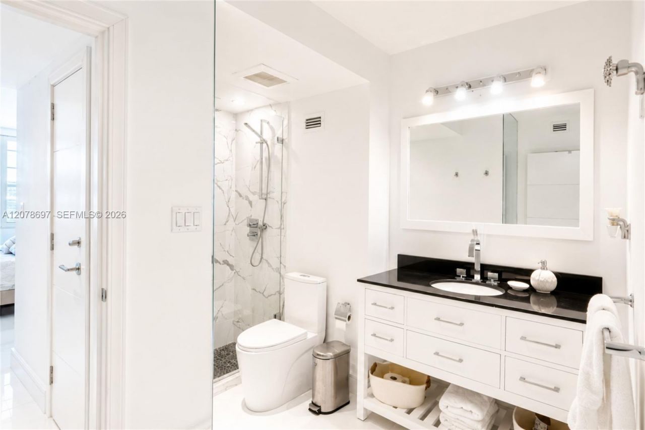 100 Lincoln Rd, Unit 1223, Miami Beach, FL 33139 Photo