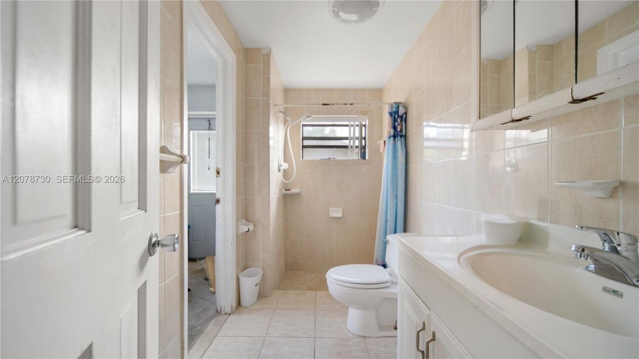 1038 NW 11th Ct , Fort Lauderdale, FL 33311 Photo