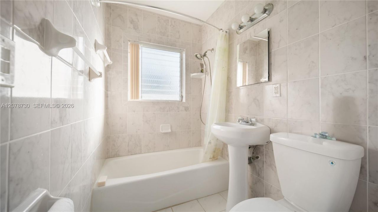 1038 NW 11th Ct , Fort Lauderdale, FL 33311 Photo