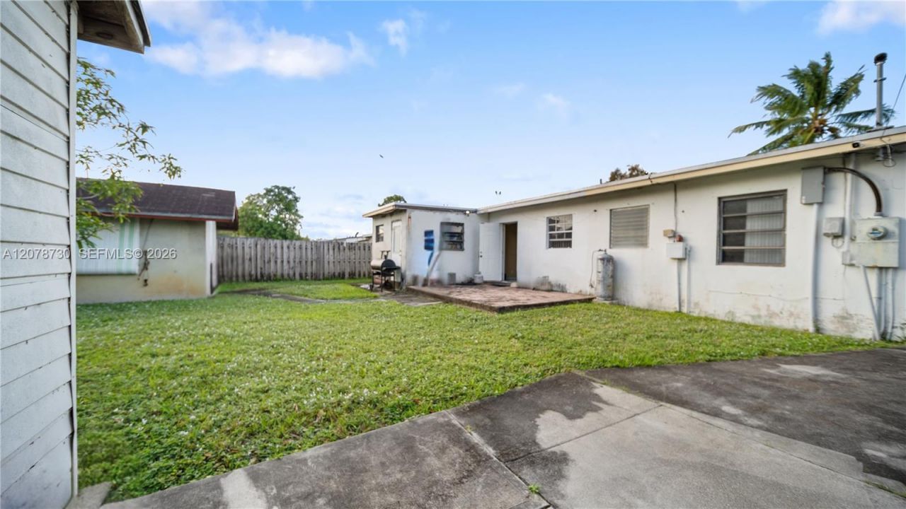 1038 NW 11th Ct , Fort Lauderdale, FL 33311 Photo
