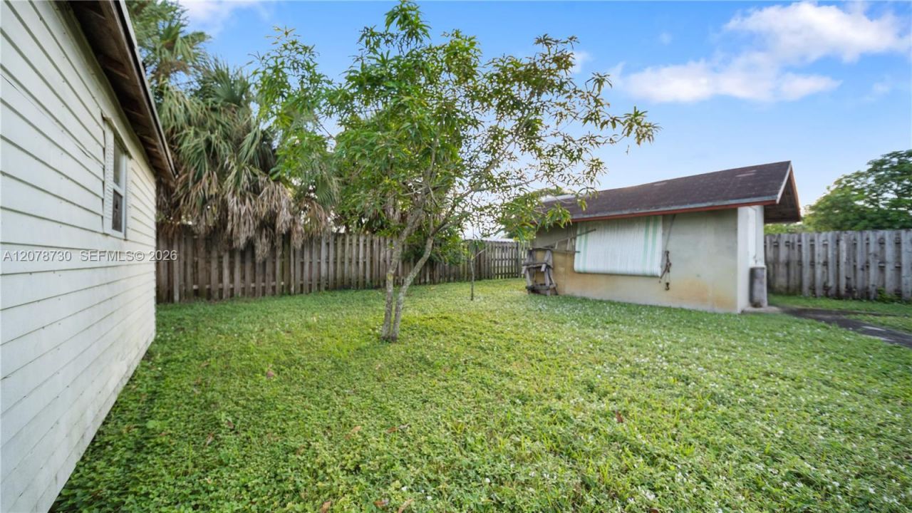 1038 NW 11th Ct , Fort Lauderdale, FL 33311 Photo