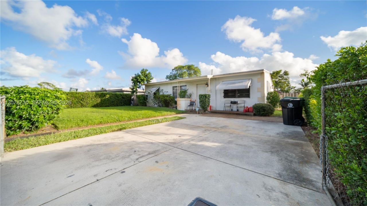 1038 NW 11th Ct , Fort Lauderdale, FL 33311 Photo