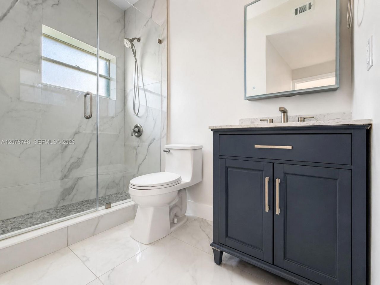 8210 NW 191st Ln , Unit 19L, Hialeah, FL 33015 Photo