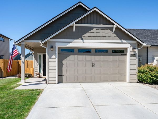 1549 NW Upas Place, Redmond, OR 97756