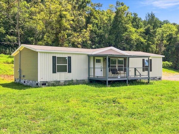 612 Grassy Valley Road, Whitesburg, TN 37891