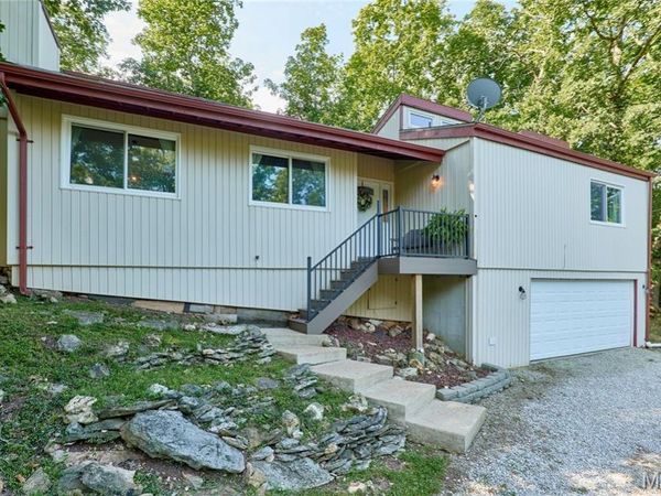 1015 Lancaster Way , Marthasville, MO 63357