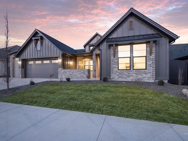 6885 W Danes Ct, Eagle, ID 83616