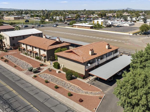 950 W Erie Street, Chandler, AZ 85225