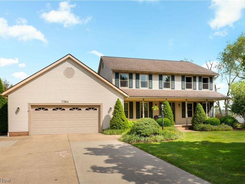 7284 Sugarwood Road NE, Canton, OH 44721 Photo 2