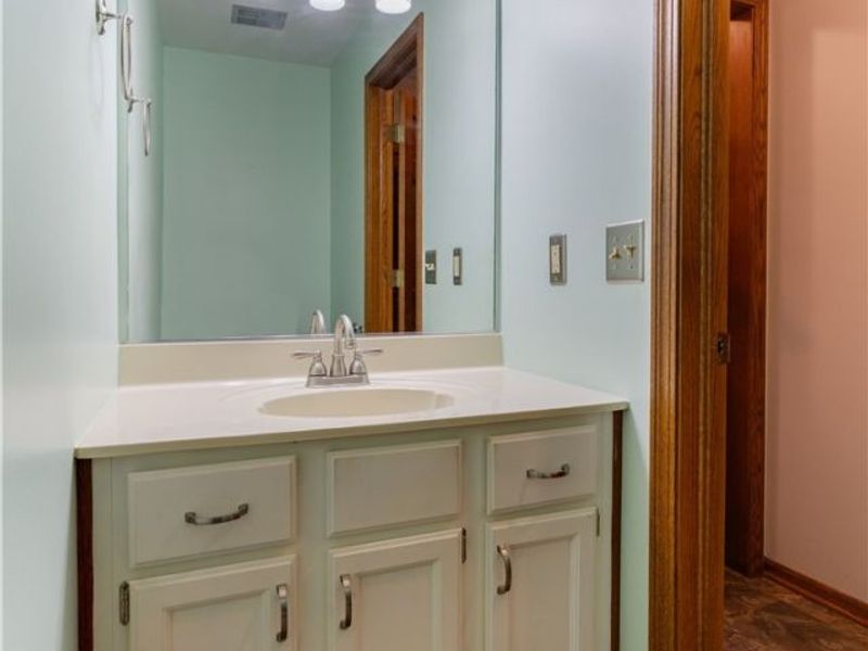 7284 Sugarwood Road NE, Canton, OH 44721 Photo 23