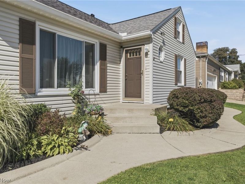 1743 Jefferson Road NE, Massillon, OH 44646 Photo 3