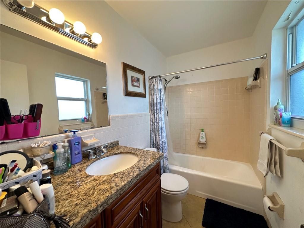4731 NE 21st Terrace, Unit 3, Lighthouse Point, FL 33064 Photo
