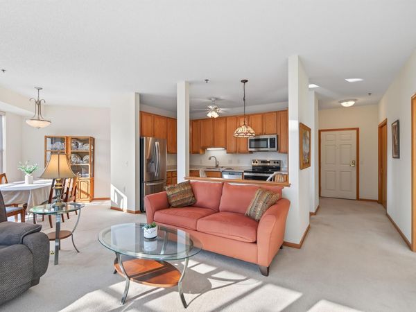 15001 Burnhaven Drive, Unit 216, Burnsville, MN 55306