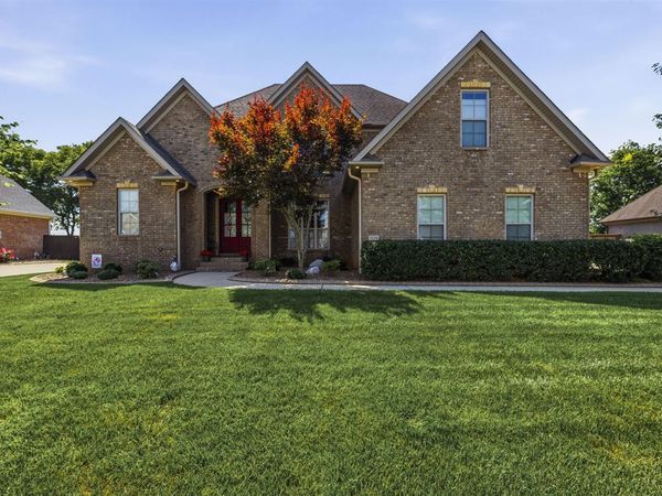 3220 Sunburst Drive , Bowling Green, KY 42101
