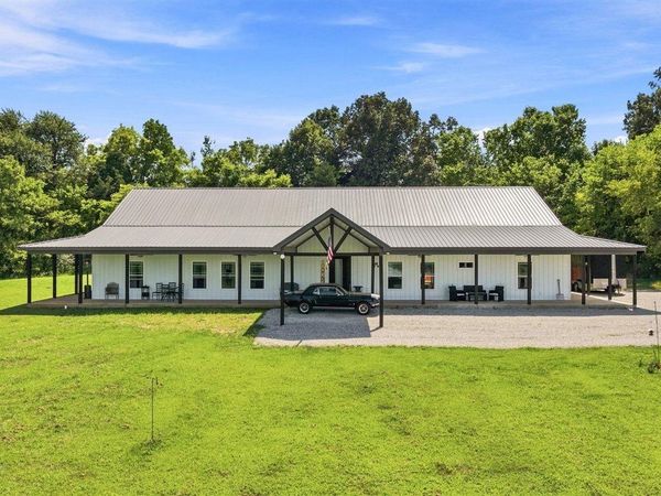 800 Jenny Road , Cave City, KY 42127