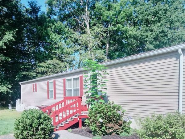 16 Hemlock Street, Rockland, MA 02370