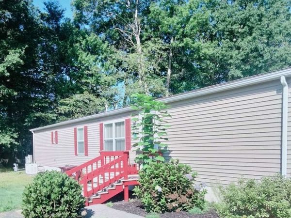 16 Hemlock Street, Rockland, MA 02370