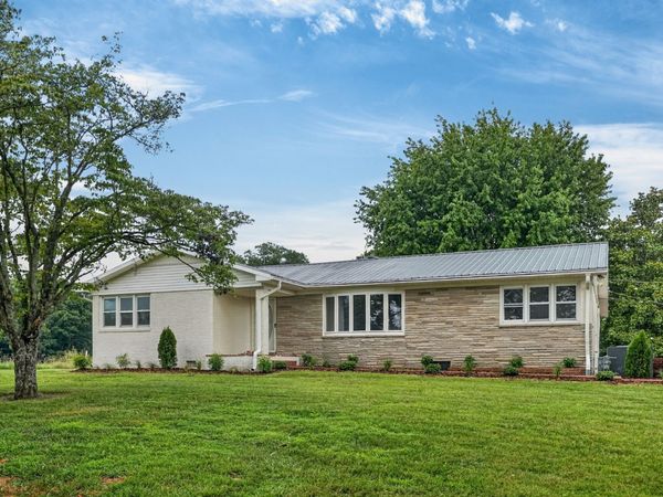 1260 Coconut Ridge Rd , Smithville, TN 37166