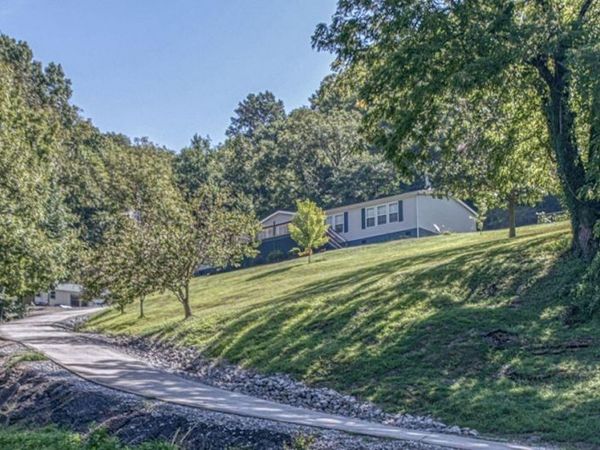 258 Knob Creek Road, Celina, TN 38551