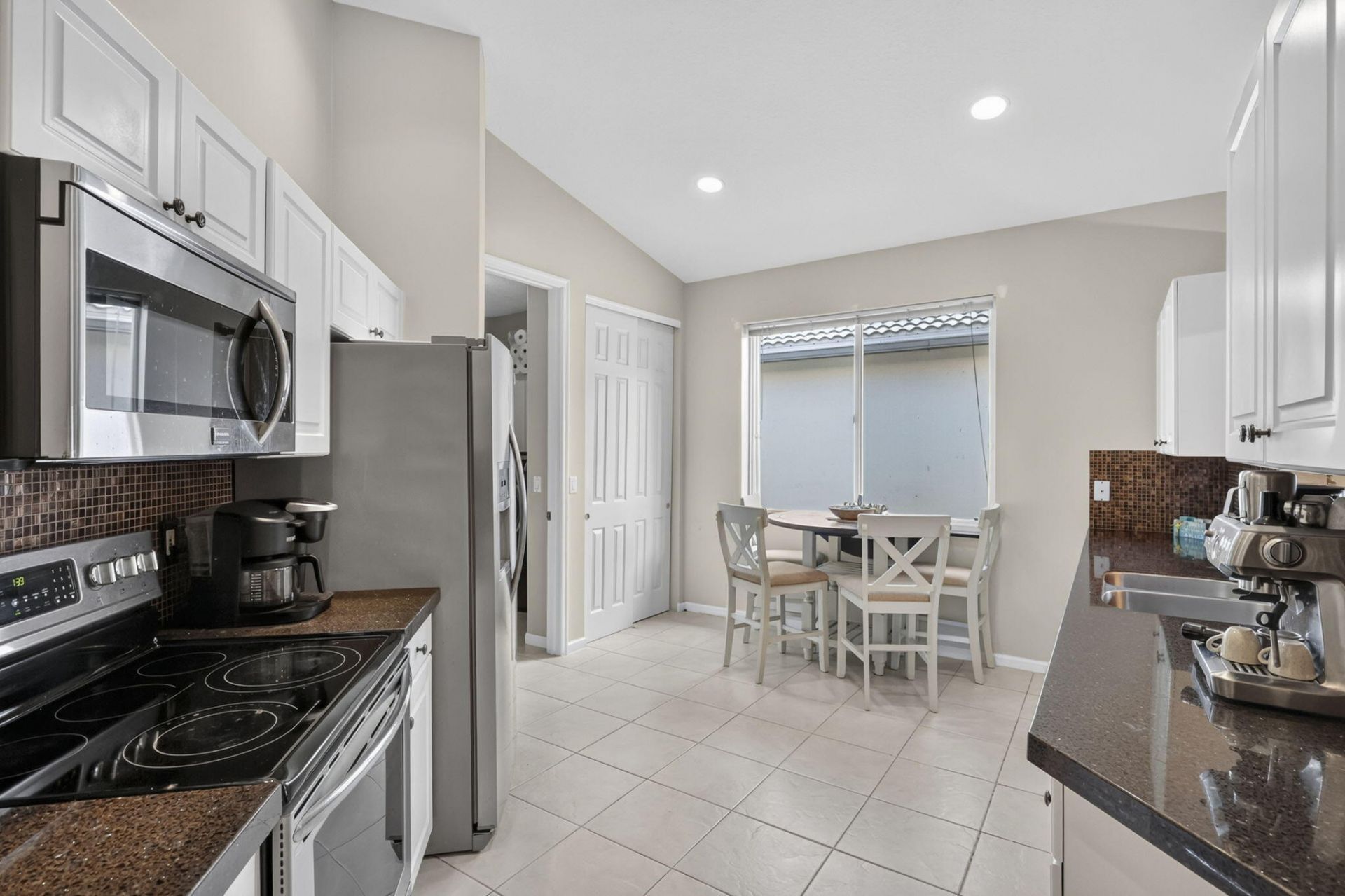 9106 Bay Point Circle, West Palm Beach, FL 33411 Photo