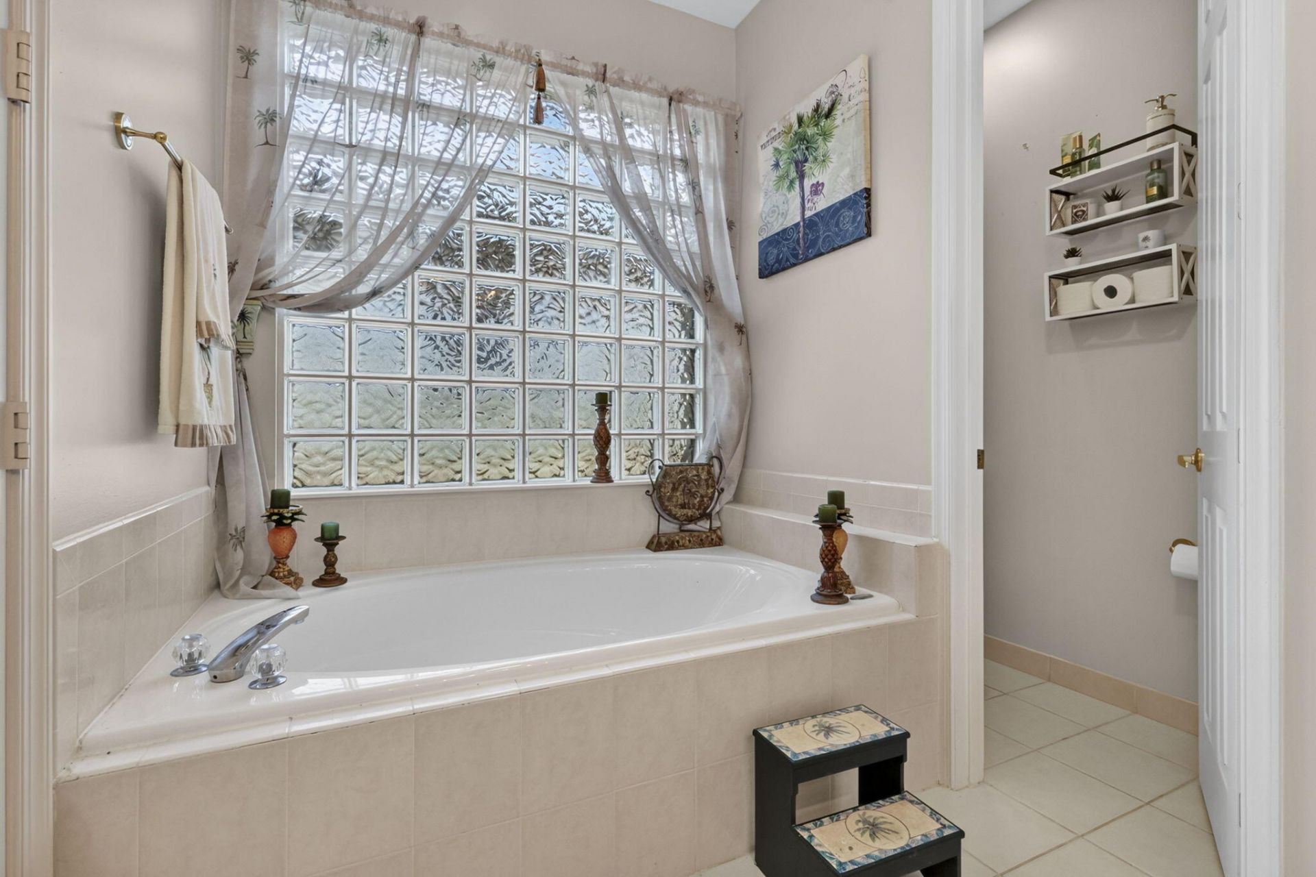9106 Bay Point Circle, West Palm Beach, FL 33411 Photo