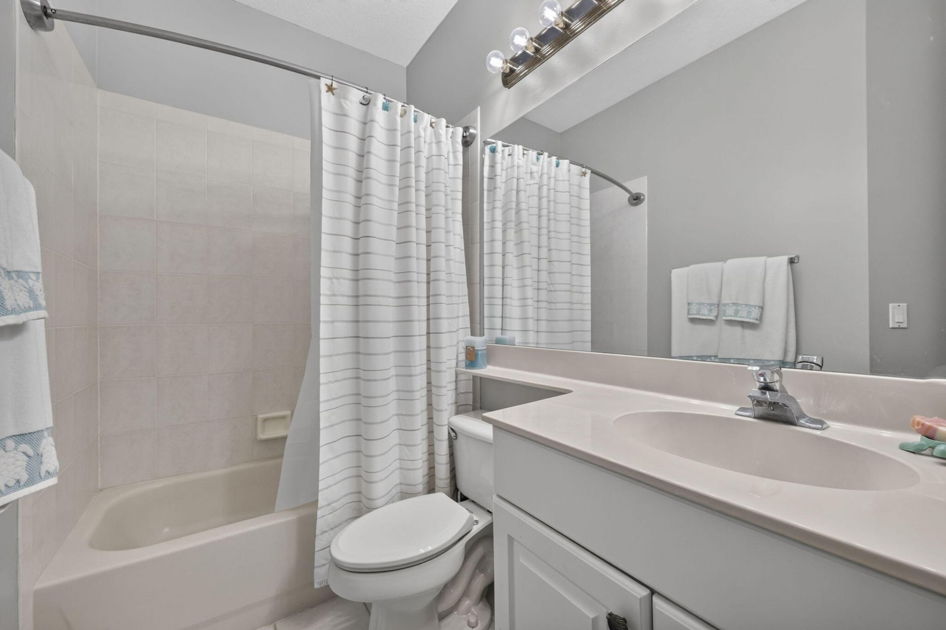 9106 Bay Point Circle, West Palm Beach, FL 33411 Photo