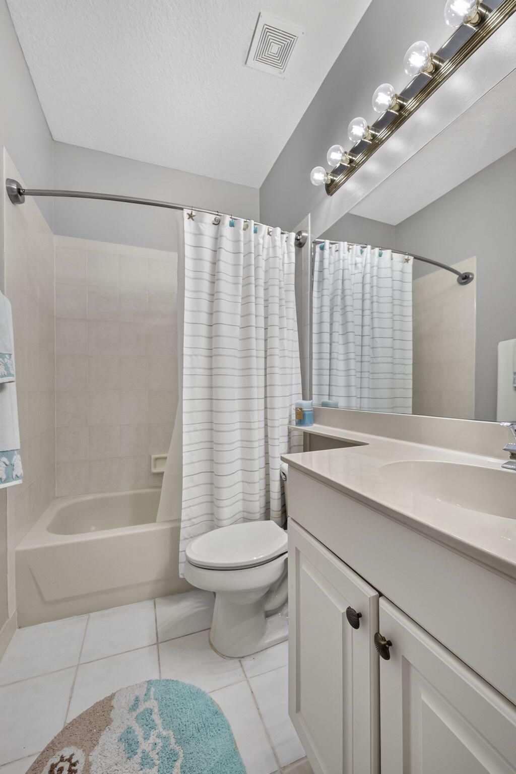 9106 Bay Point Circle, West Palm Beach, FL 33411 Photo