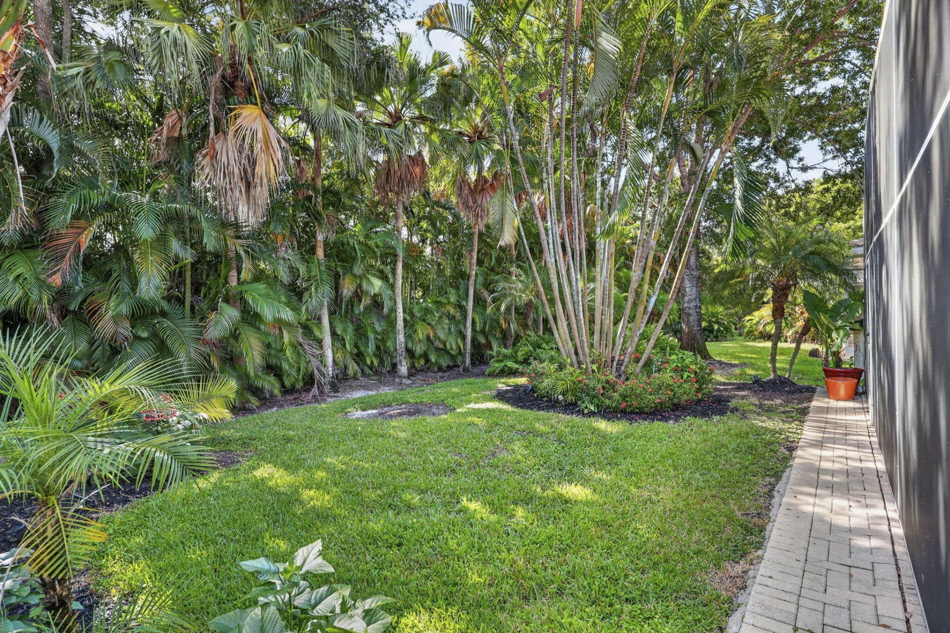 9106 Bay Point Circle, West Palm Beach, FL 33411 Photo