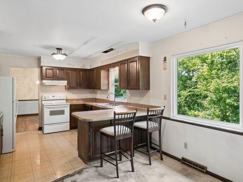 1285 Noe Bixby Road , Columbus, OH 43232 Photo 17