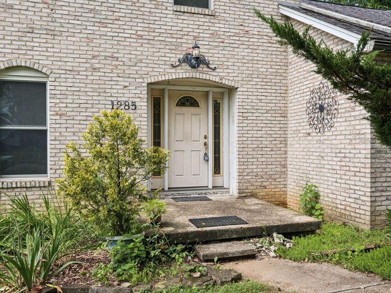 1285 Noe Bixby Road , Columbus, OH 43232 Photo 9