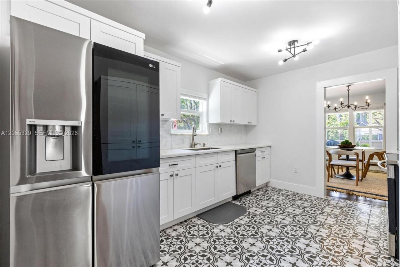7121 SW 63rd Ave, South Miami, FL 33143 Photo